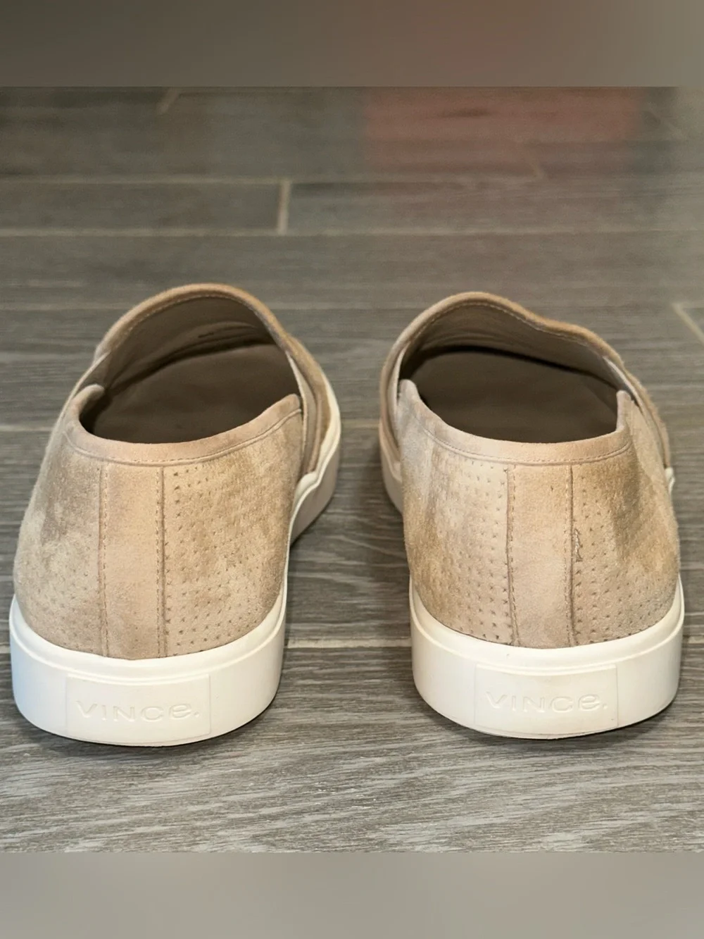 Vince Blair 5 Tan Perforated Leather Slip On Sneakers Shoes Platform Women’s 9.5